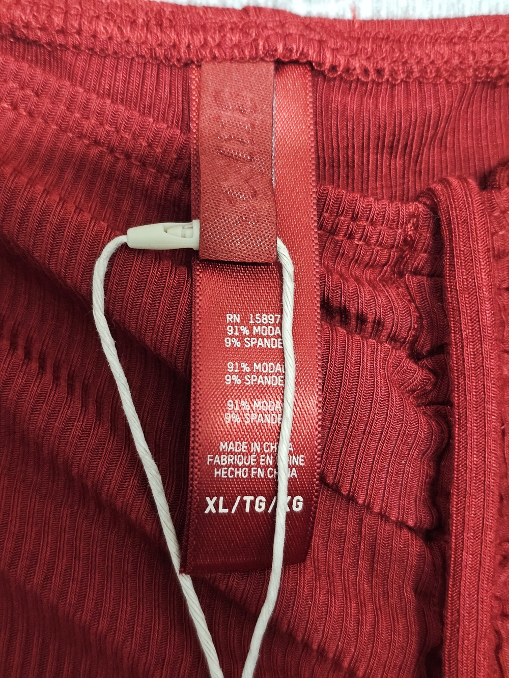Skims Red Ribbed Flare Kids Pants - Picture 4 of 4